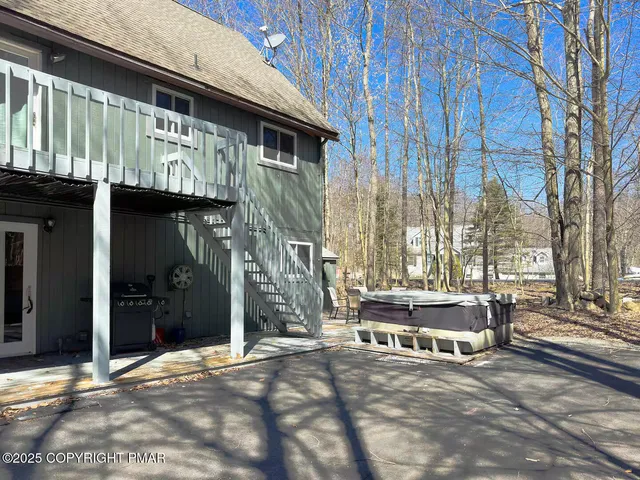 $455,000 | 20 Laurel Court, Gouldsboro, PA 18424