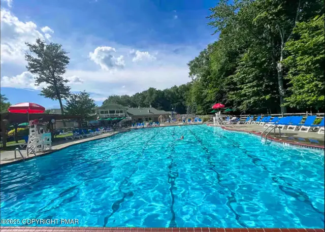 $455,000 | 20 Laurel Court, Gouldsboro, PA 18424