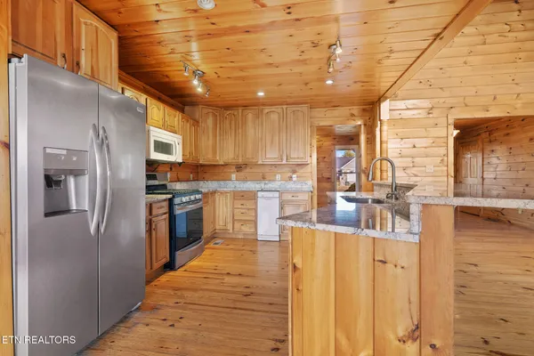 $575,000 | 1209 Whaleys Overlook, Kodak, TN 37764