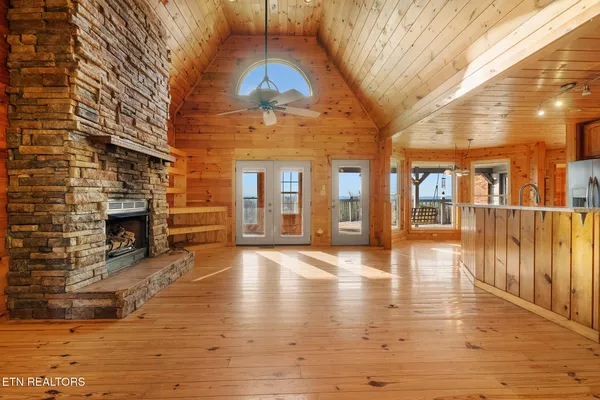 $575,000 | 1209 Whaleys Overlook, Kodak, TN 37764