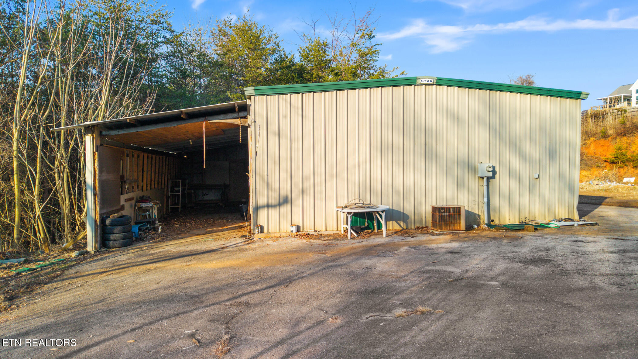 1209 Whaleys Overlook Kodak, TN 37764 - Photo 47 of 53 dji_20260210085108_0087_d