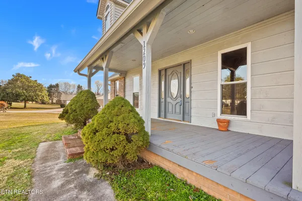 $575,000 | 1209 Whaleys Overlook, Kodak, TN 37764