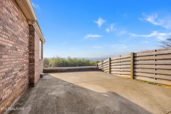 $575,000 | 1209 Whaleys Overlook, Kodak, TN 37764