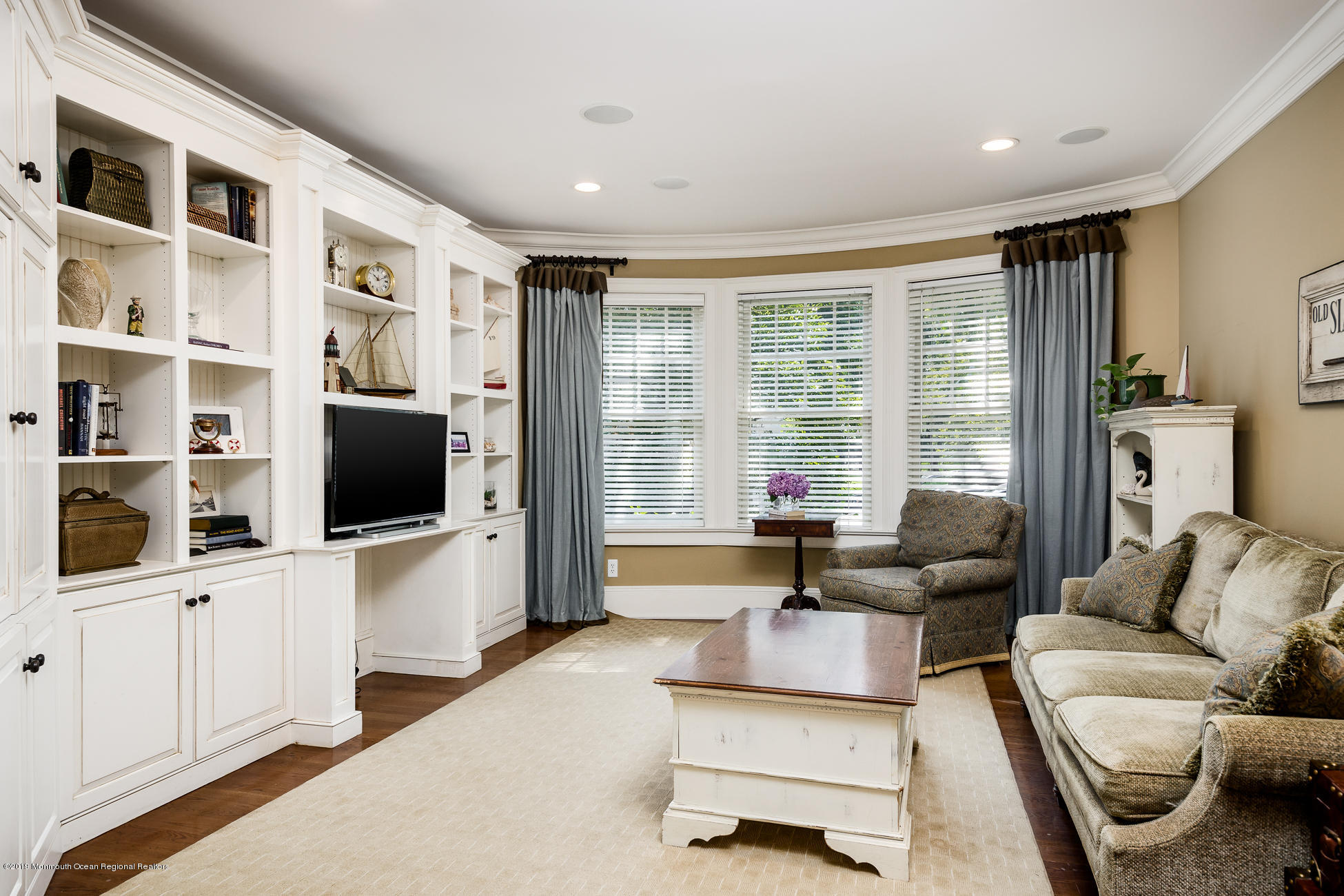 94 River Road Rumson, NJ 07760 - Photo 11 of 33 Den or Ofice