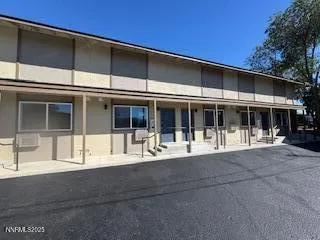 $995 | 1360 North Sierra Street, Reno, NV 89503