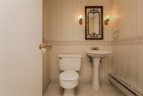 206 Alder Road Westwood, MA 02090 - Photo 22 of 30 Gallery Image 22