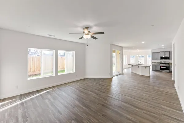 $575,000 | 4402 West Langden Drive, Unit LOT19, Fresno, CA 93722