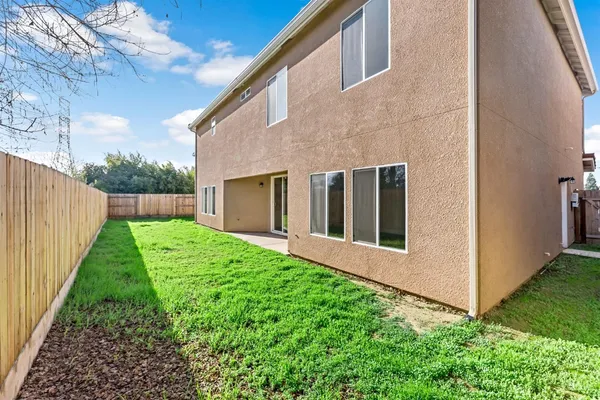 $575,000 | 4402 West Langden Drive, Unit LOT19, Fresno, CA 93722