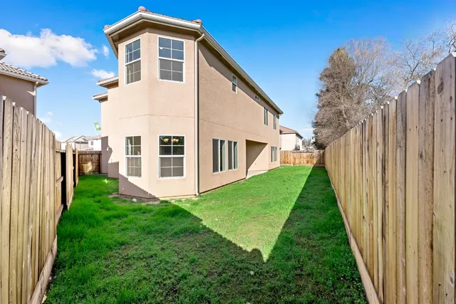 $575,000 | 4402 West Langden Drive, Unit LOT19, Fresno, CA 93722