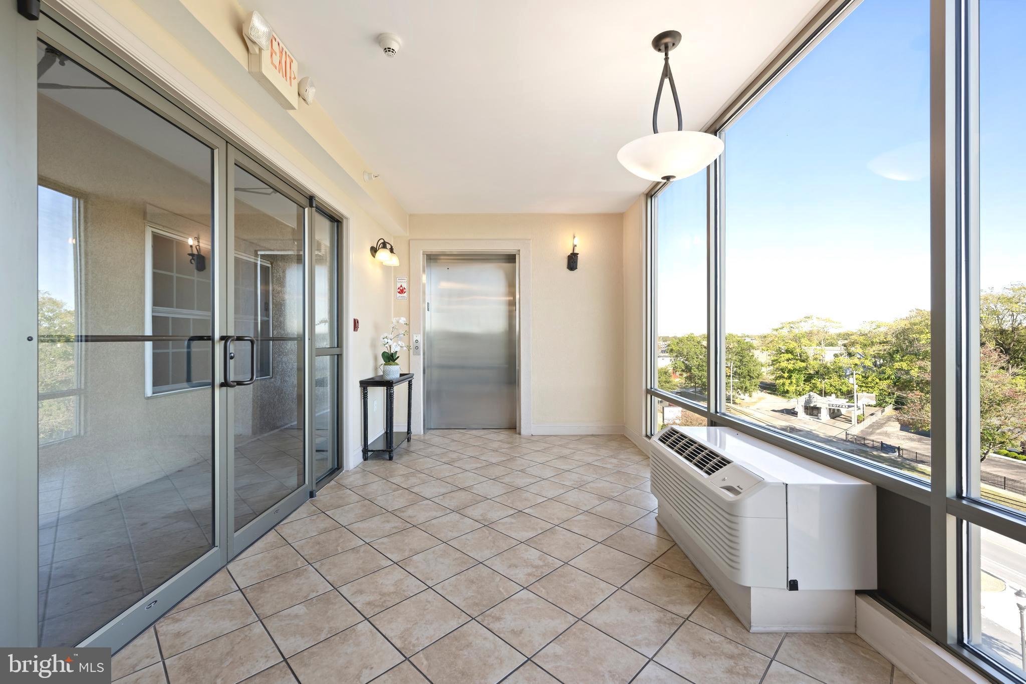 530 Riverside Drive, Unit 502 Salisbury, MD 21801 - Photo 33 of 42 Elevator