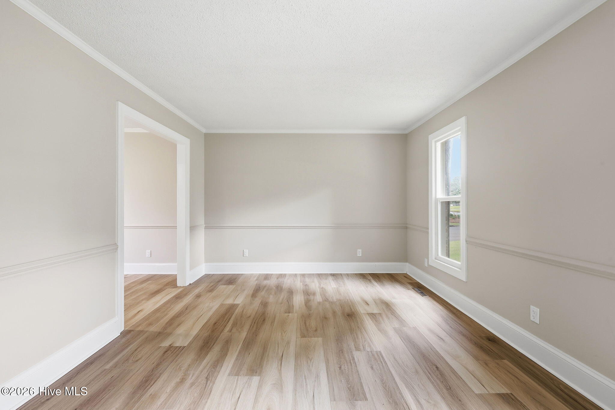 2804 Hodges Road Kinston, NC 28504 - Photo 10 of 50 Living Room