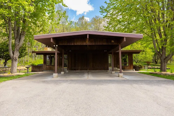 $700,000 | 715 Alpine Lane, Holmen, WI 54636