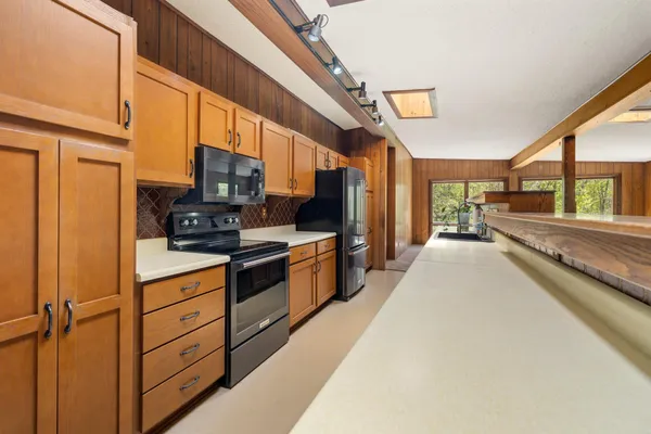 $700,000 | 715 Alpine Lane, Holmen, WI 54636