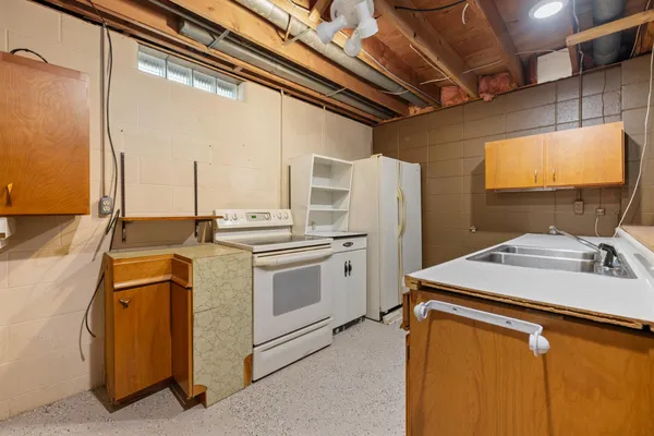 $700,000 | 715 Alpine Lane, Holmen, WI 54636