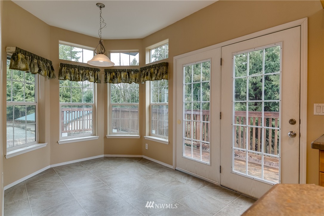 16103 Mountain View Road Mount Vernon, WA 98274 - Photo 6 of 21 Gallery Image 6
