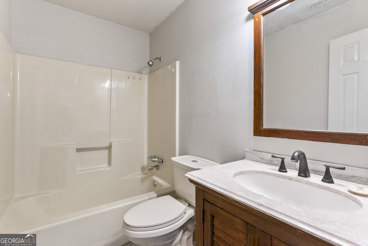 215 Cowan Road Covington, GA 30016 - Photo 10 of 22