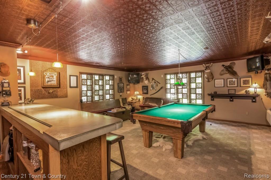 2950 Allen Road Ortonville, MI 48462 - Photo 32 of 72 Polished concrete bar