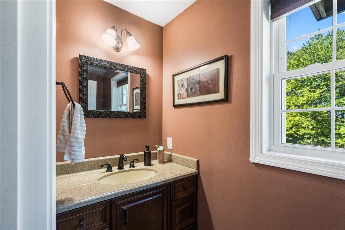 3 Chelsea Drive Bow, NH 03304 - Photo 24 of 60