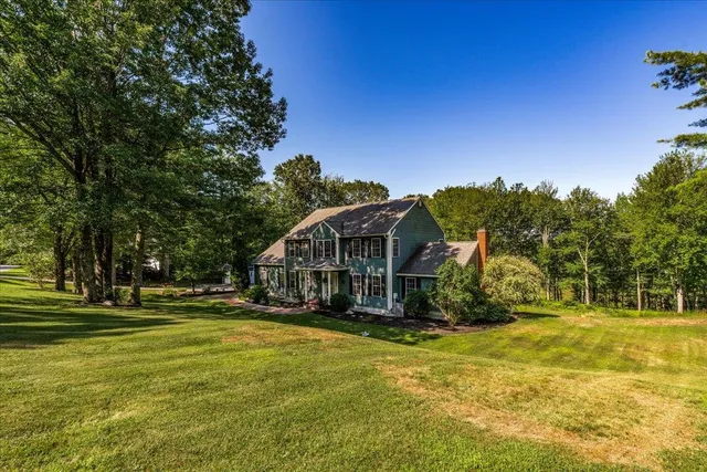 $845,000 | 3 Chelsea Drive, Bow, NH 03304
