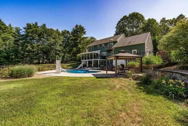 $845,000 | 3 Chelsea Drive, Bow, NH 03304