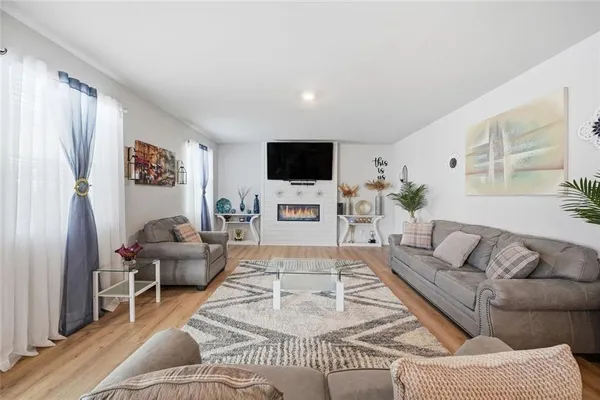 $2,500 | 196 Summit Pointe Drive, Dallas, GA 30132
