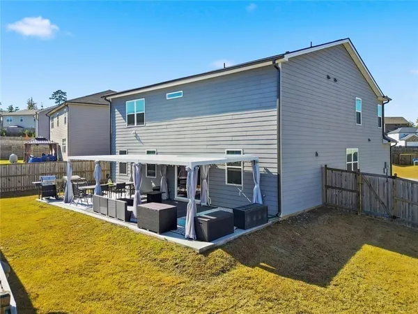 $2,500 | 196 Summit Pointe Drive, Dallas, GA 30132
