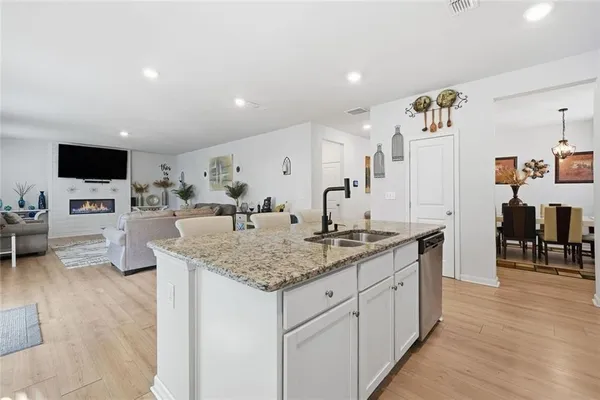 $2,500 | 196 Summit Pointe Drive, Dallas, GA 30132