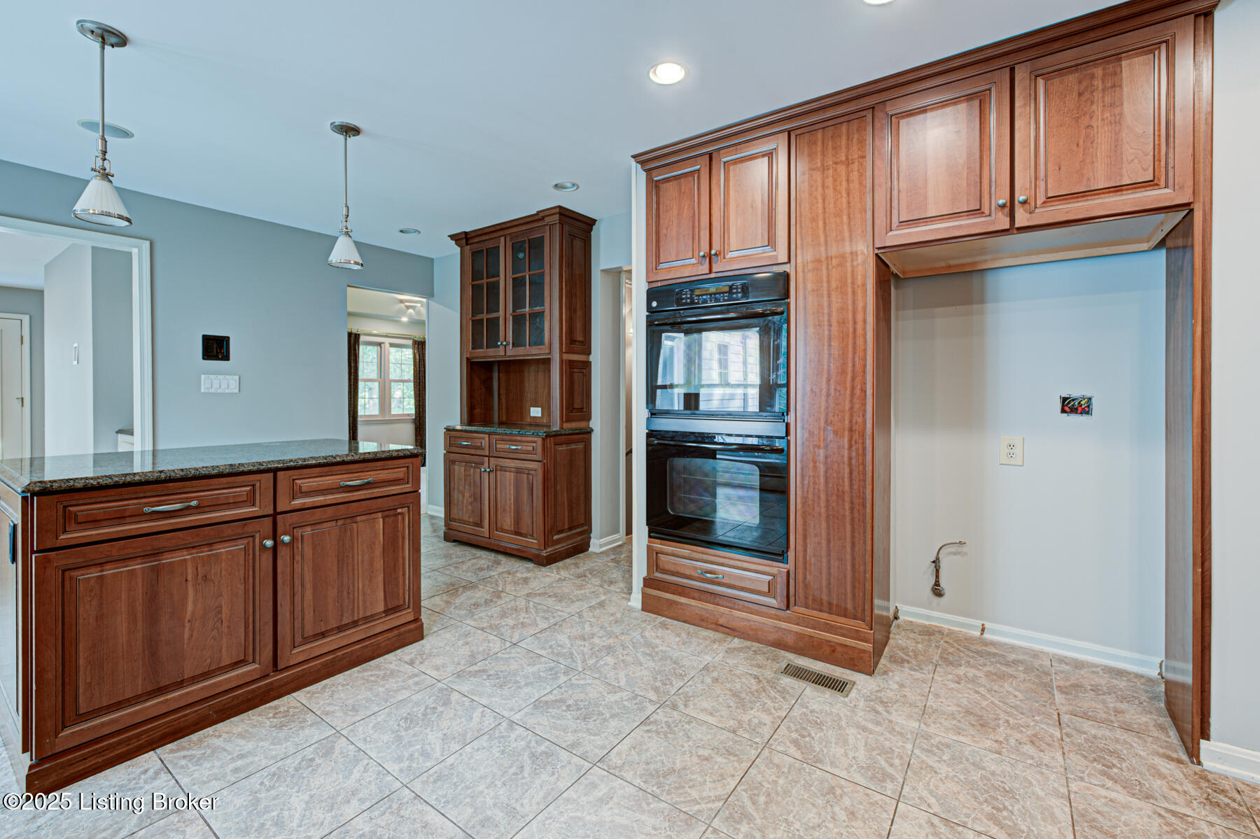 3325 Chenoweth Run Road Louisville, KY 40299 - Photo 14 of 49 GSP-3325 Chenoweth Run Rd-8