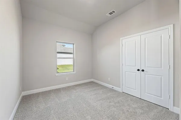 $369,900 | 2106 Briarwood Drive, Bridgeport, TX 76426