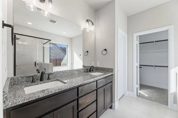$369,900 | 2106 Briarwood Drive, Bridgeport, TX 76426