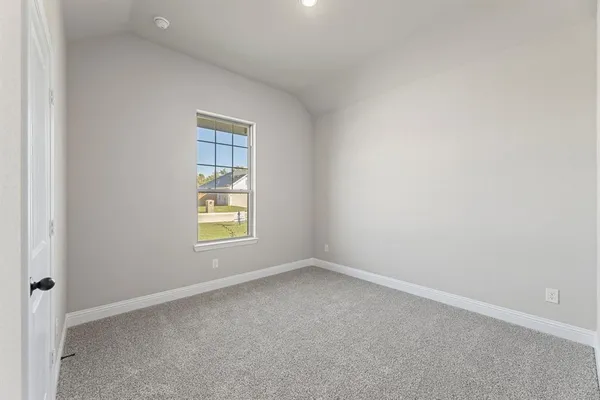 $369,900 | 2106 Briarwood Drive, Bridgeport, TX 76426