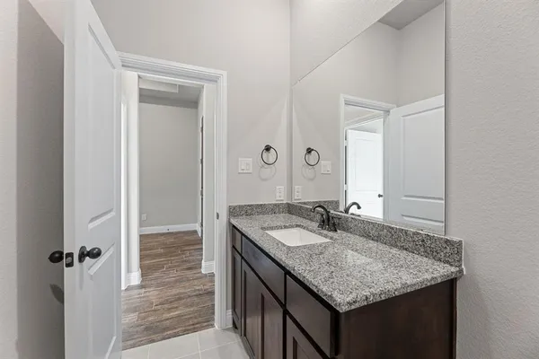 $369,900 | 2106 Briarwood Drive, Bridgeport, TX 76426