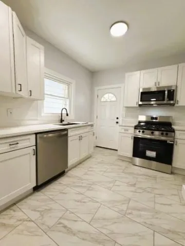 $1,995 | 1218 Rodgers Street, Pittsburgh, PA 15207