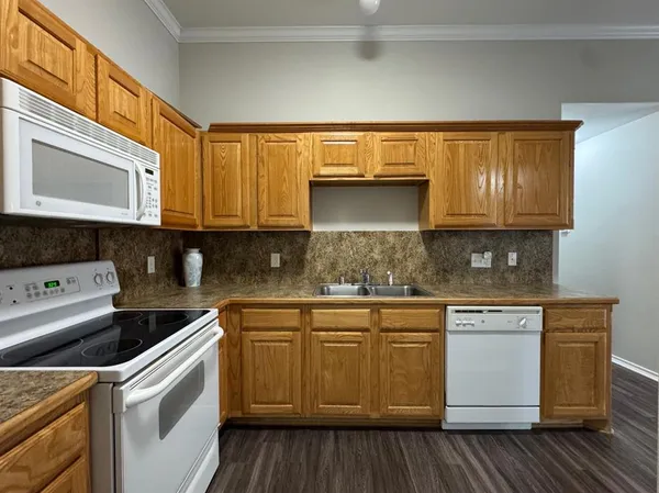 $1,550 | 507 Maple Street, Unit B, Aubrey, TX 76227