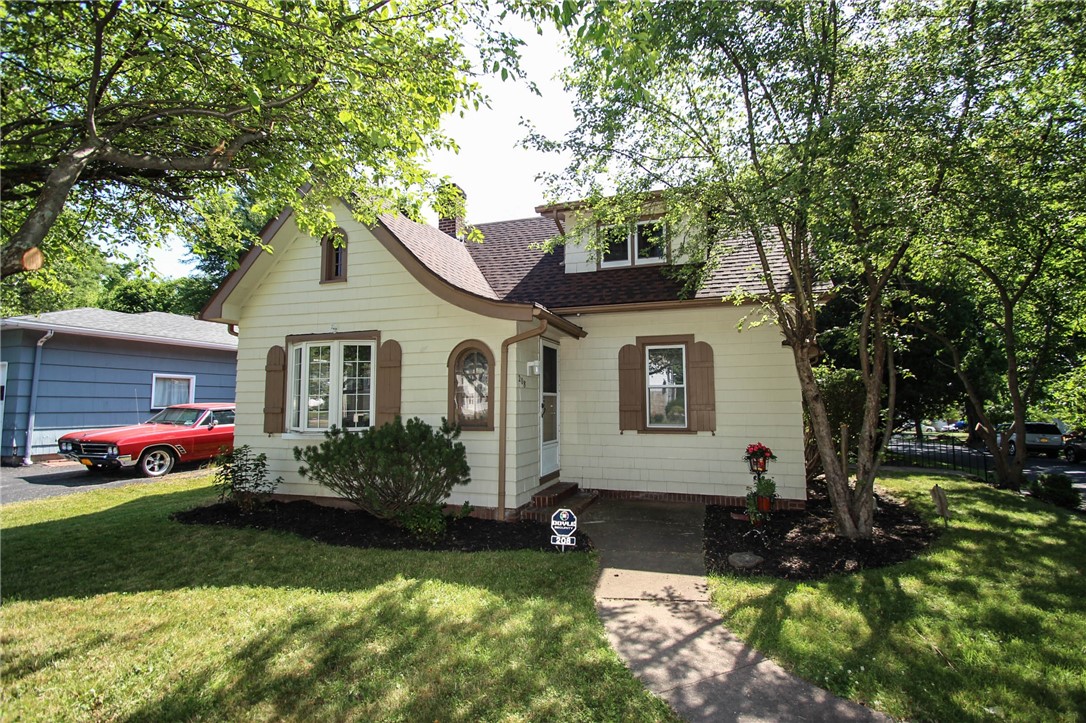 208 Pardee Road Irondequoit, NY 14609 - Photo 1 of 1