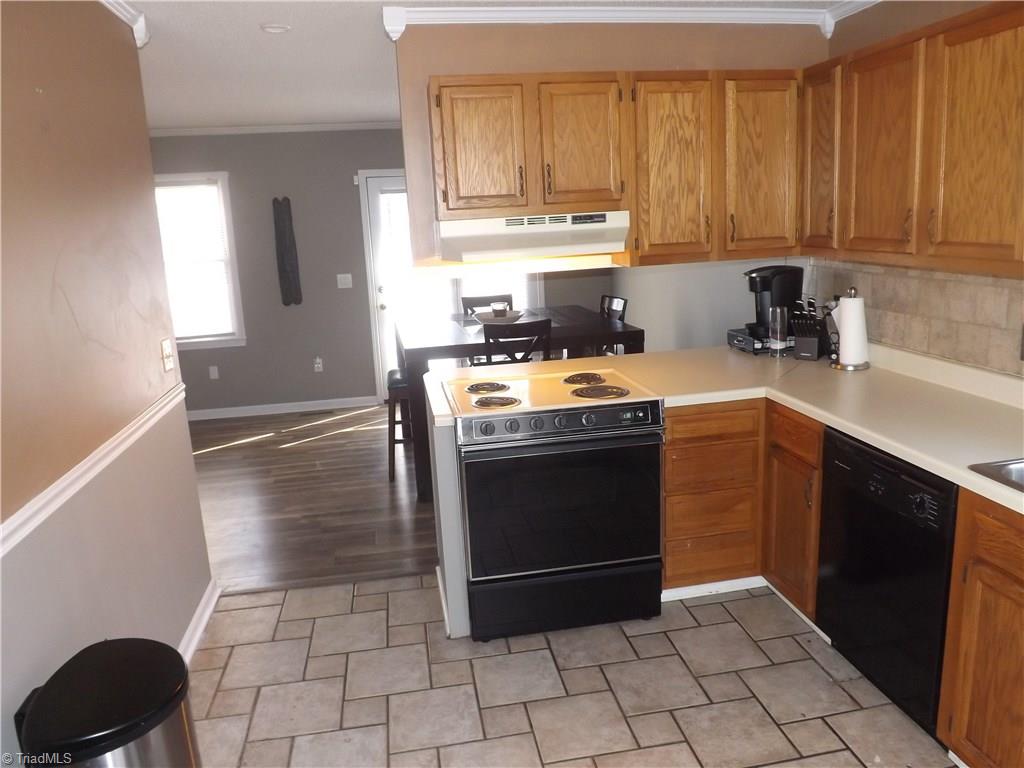3945 Laurel Grove Road Winston-Salem, NC 27127 - Photo 8 of 26 Gallery Image 8