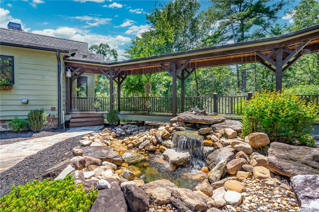 211 Vineyard Park Sunset, SC 29685 - Photo 4 of 50