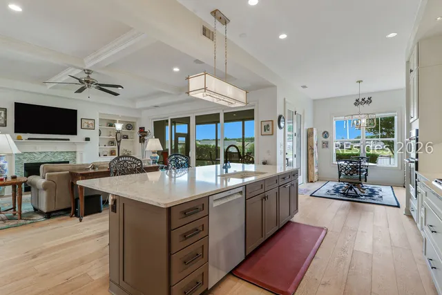 $1,635,000 | 7 Reflection Point, Bluffton, SC 29910