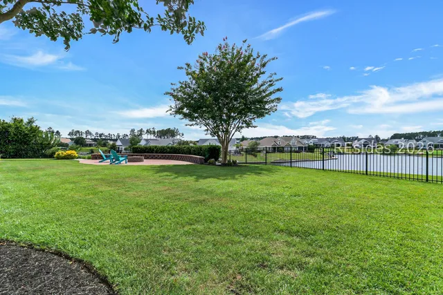 $1,635,000 | 7 Reflection Point, Bluffton, SC 29910
