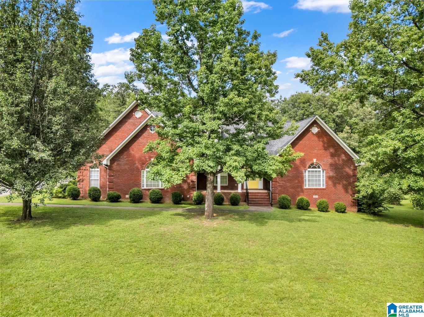560 Myrick Road Warrior, AL 35180 - Photo 1 of 59