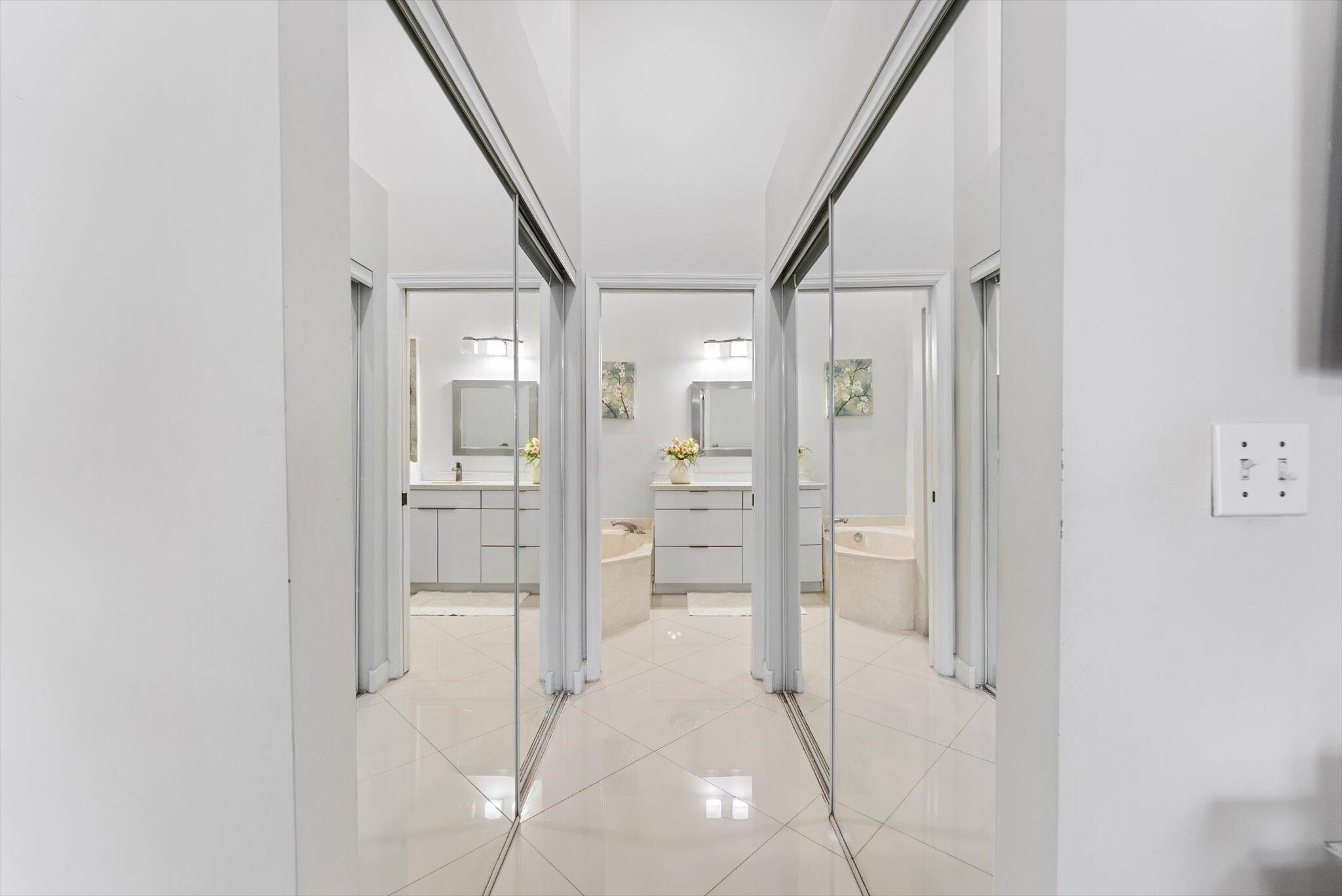 8237 Vía Di Veneto Boca Raton, FL 33496 - Photo 20 of 37 23-25