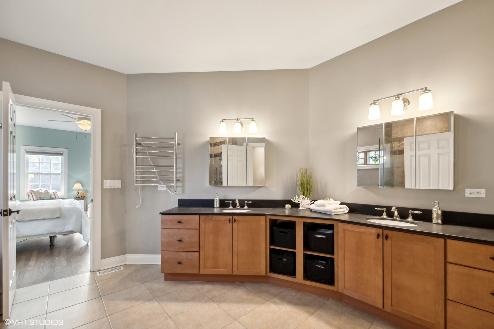 617 Hillside Road Glenview, IL 60025 - Photo 16 of 40 a kitchen with a sink stove and cabinets