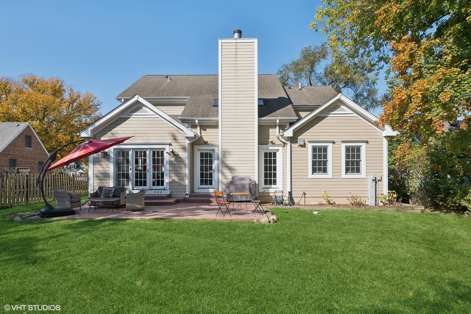 617 Hillside Road Glenview, IL 60025 - Photo 35 of 40 a front view of house with yard and green space