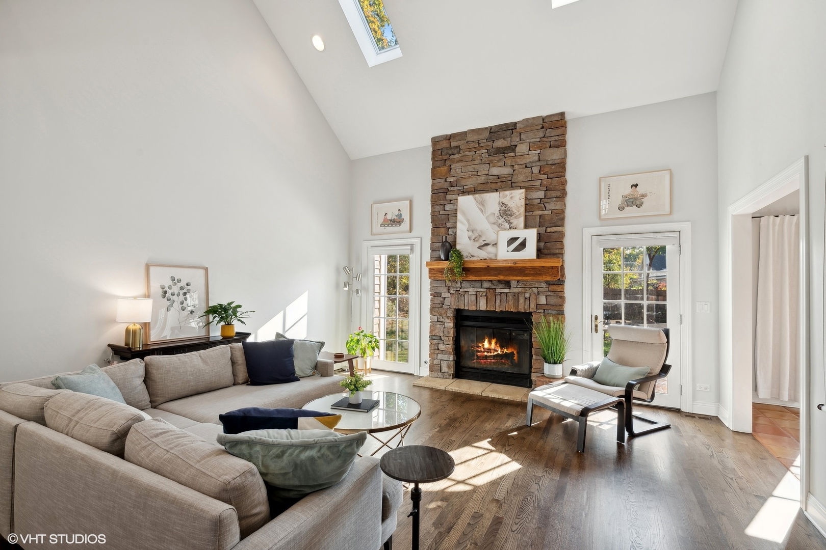 617 Hillside Road Glenview, IL 60025 - Photo 4 of 40 a living room with furniture and a fireplace