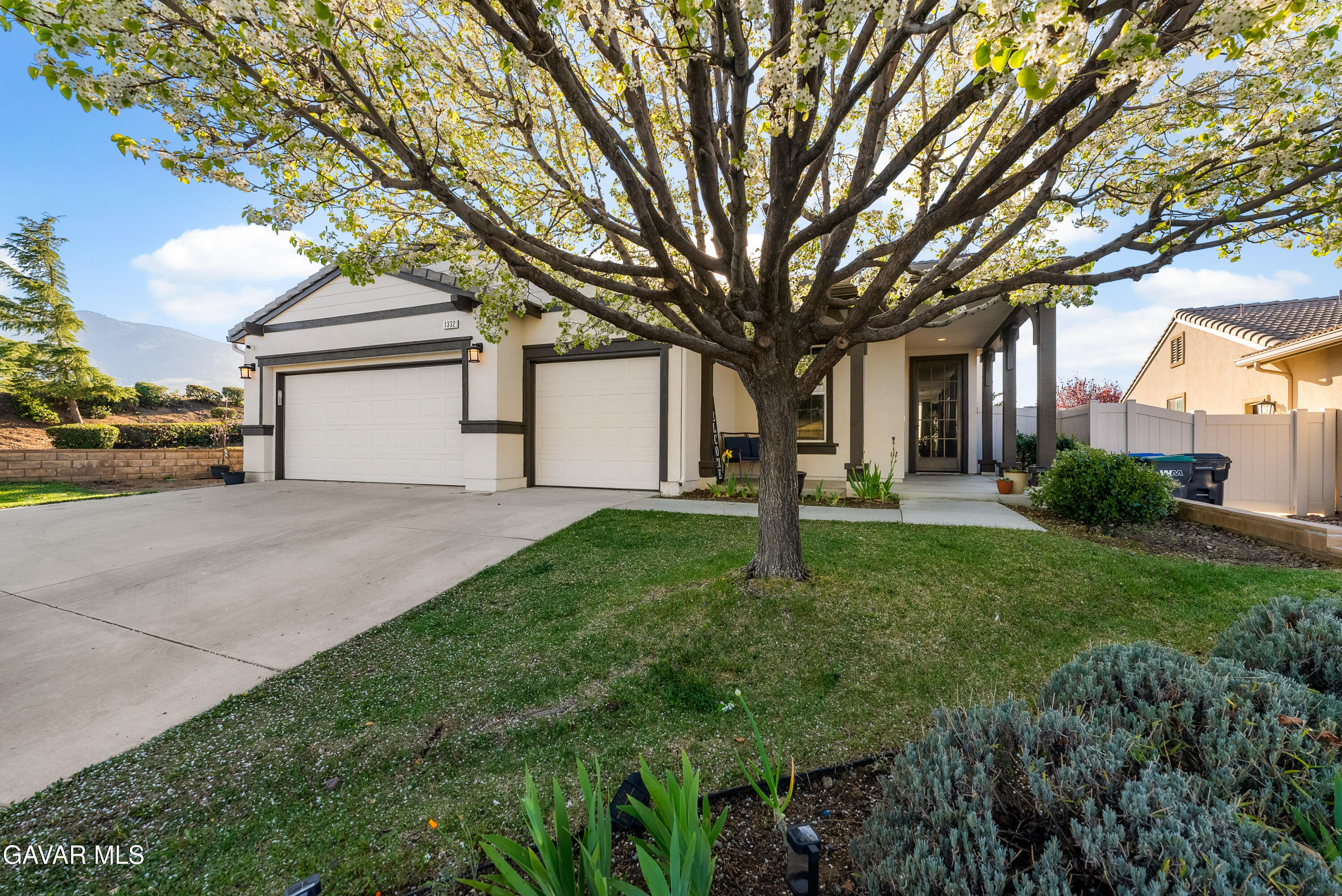 1332 Cellini Court Tehachapi, CA 93561 - Photo 2 of 49 Cellini Ct-2