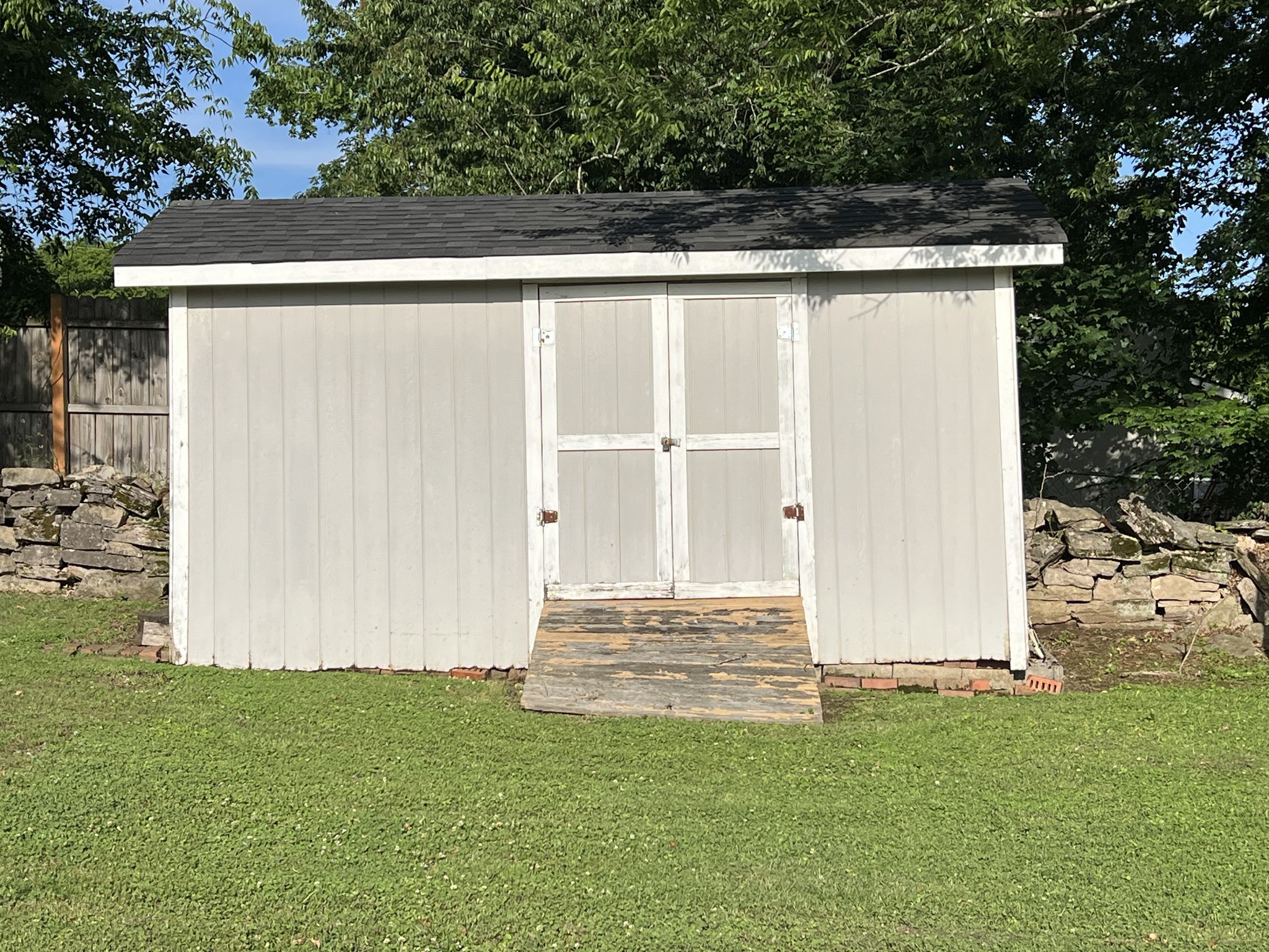105 Tollgate Road Pulaski, TN 38478 - Photo 32 of 38 a view of outdoor space with deck and yard