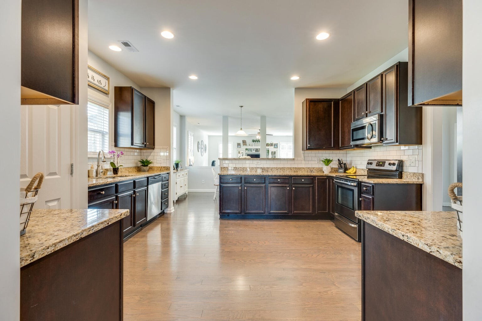 619 Suffolk Road Johnson City, TN 37615 - Photo 15 of 62