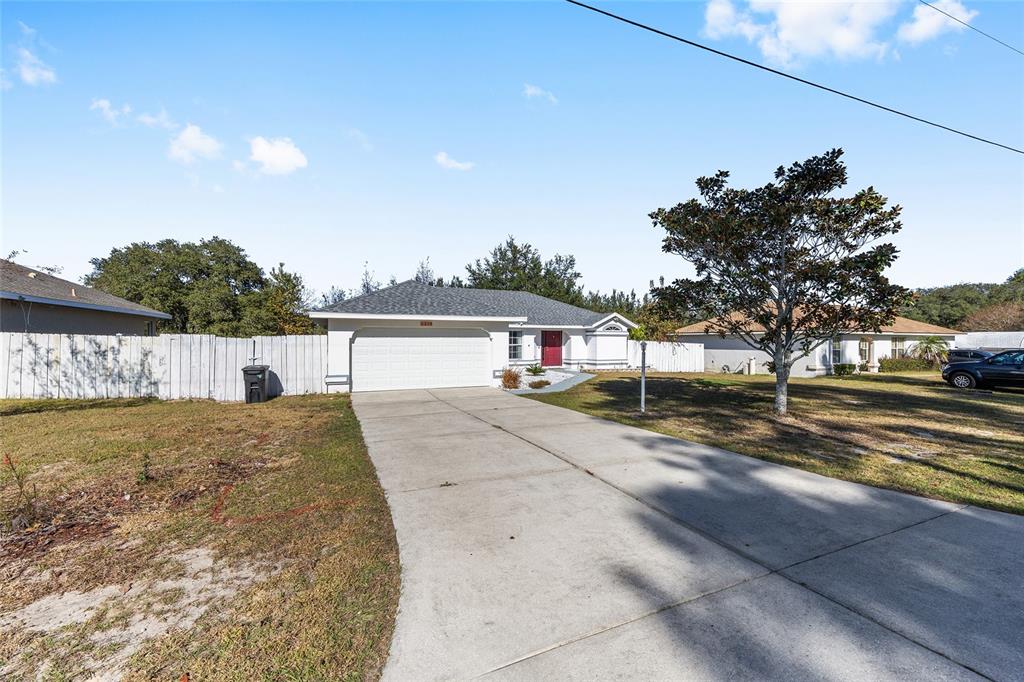 2219 Southwest 146th Loop Ocala, FL 34473 - Photo 2 of 32