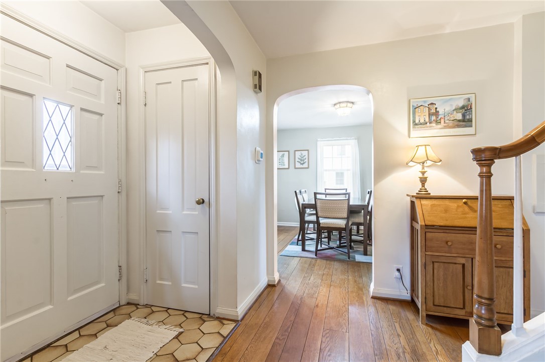 157 Daley Boulevard Irondequoit, NY 14617 - Photo 4 of 41