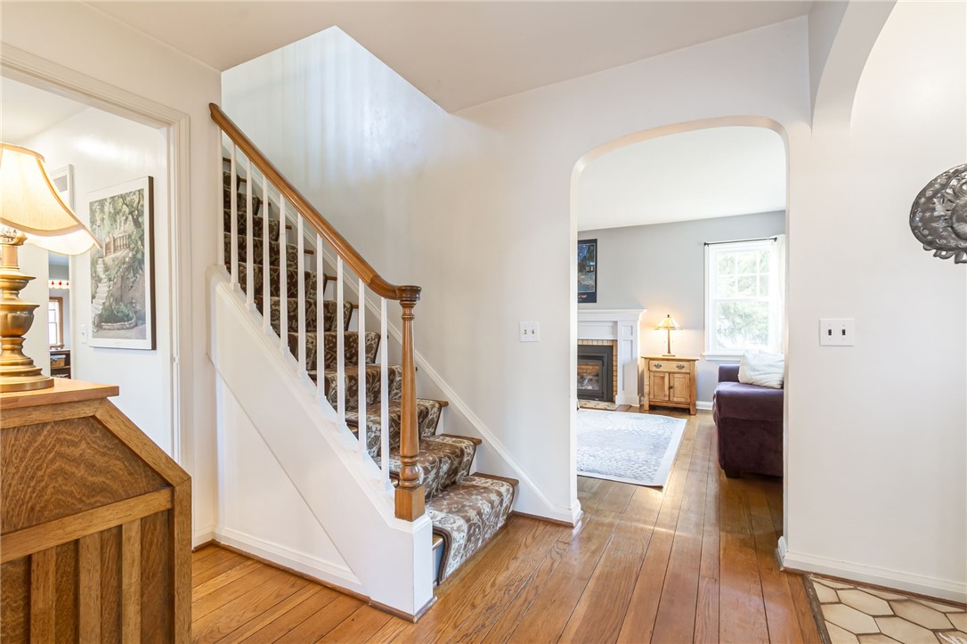 157 Daley Boulevard Irondequoit, NY 14617 - Photo 5 of 41